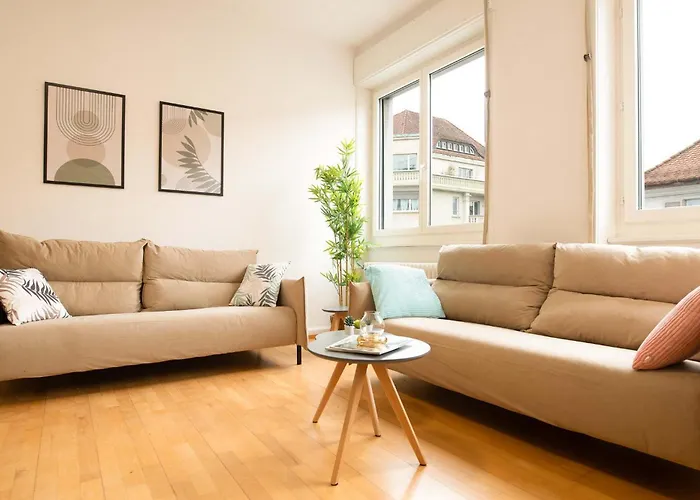 Apartman Spacious Flat With Game & Pool Table *