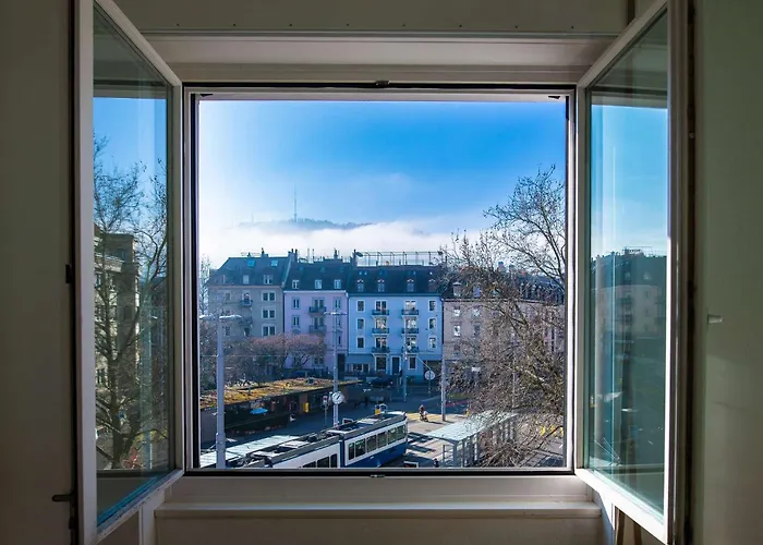 Spacious Flat With Game & Pool Table * Zúrich