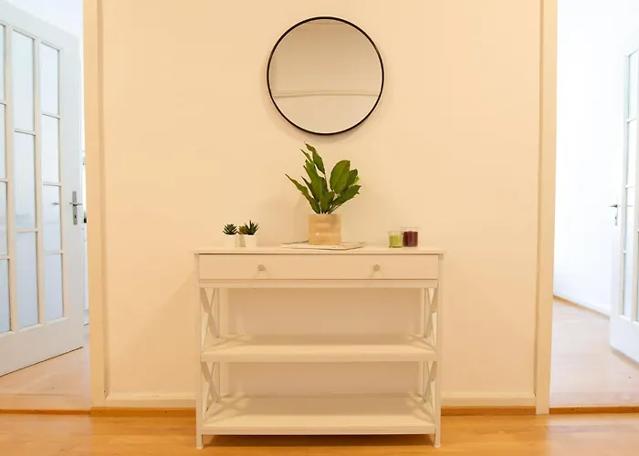 Spacious Flat With Game & Pool Table * Zurych